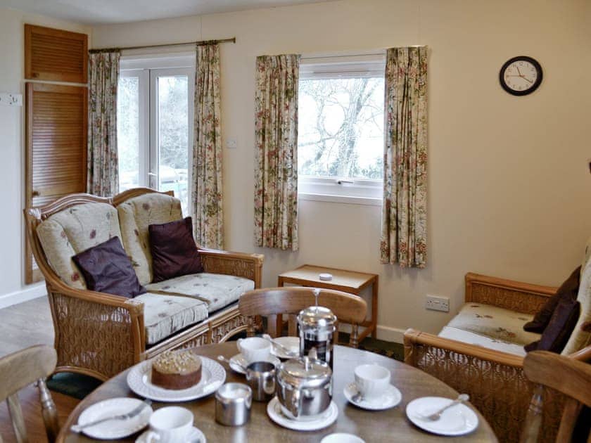 Open plan living/dining room/kitchen | Periton Park Court - Willow Lodge, Minehead