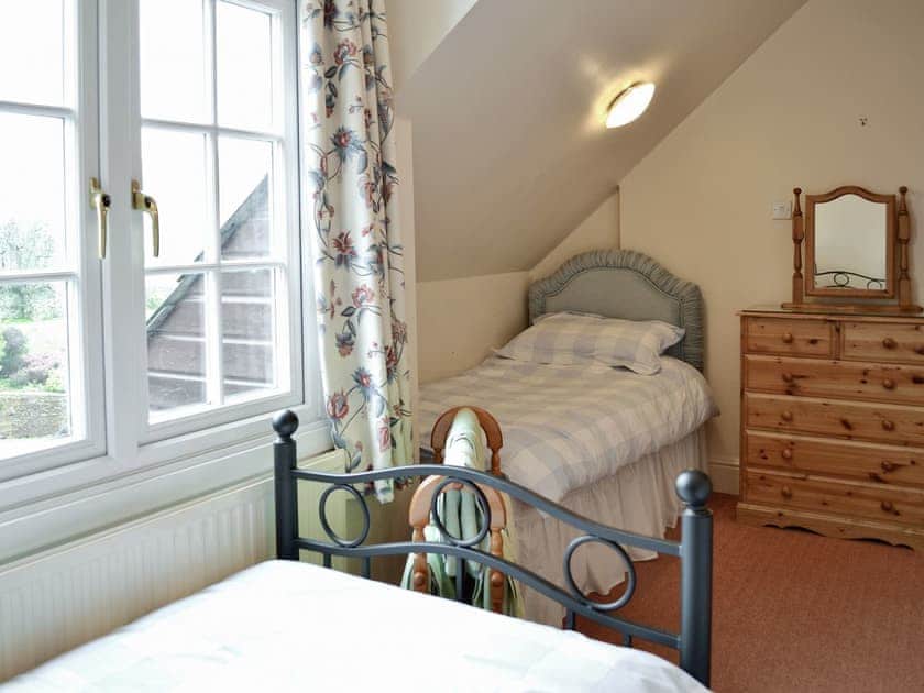 Triple bedroom | Periton Park Court - Coach House, Minehead