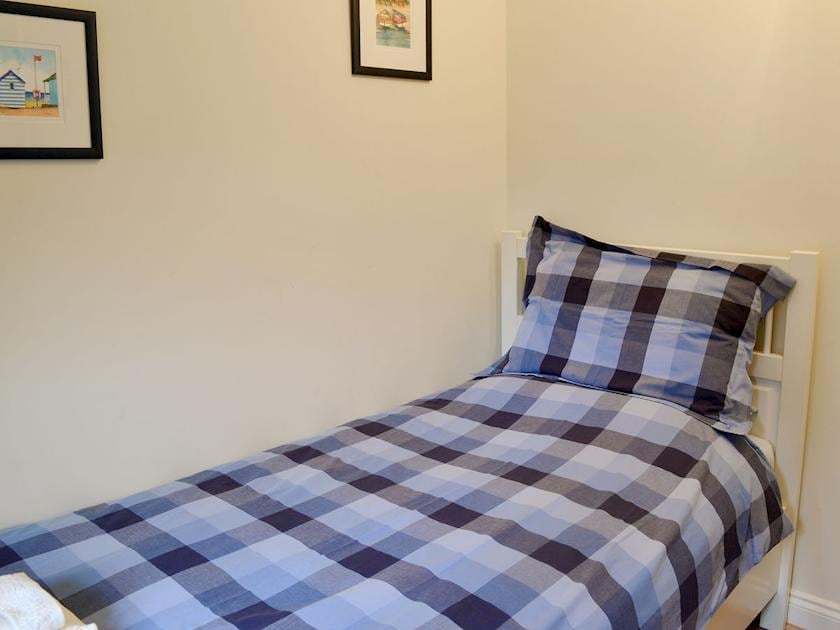 Twin bedroom | The Dreaming Duck, Whitby