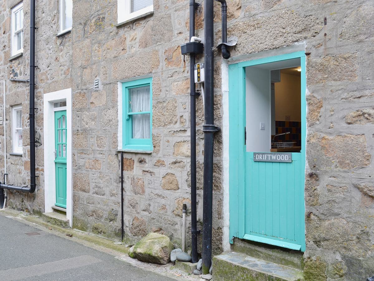 Driftwood Ref W43404 In St Ives Cornwall Welcomecottages