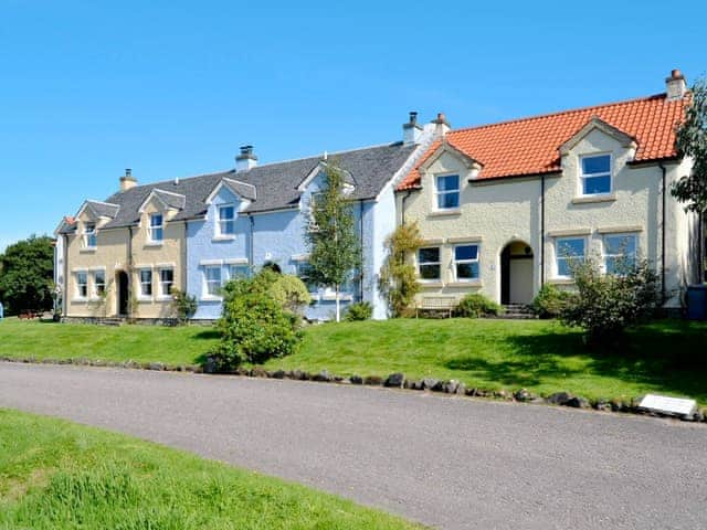 Craobh Marina Cottages Torsa Ref 31079 In Craobh Haven By