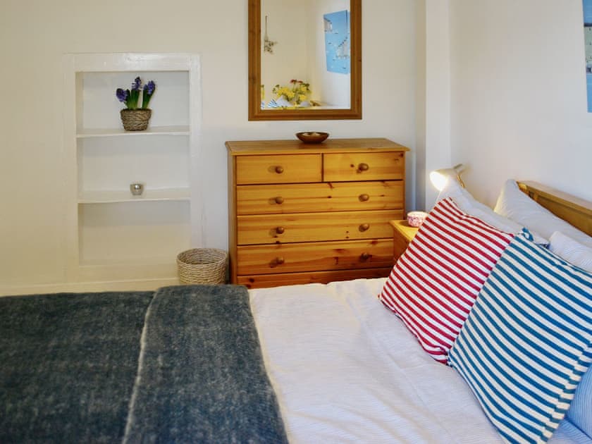 Double bedroom | Beachside Cottage, Shaldon, nr. Teignmouth