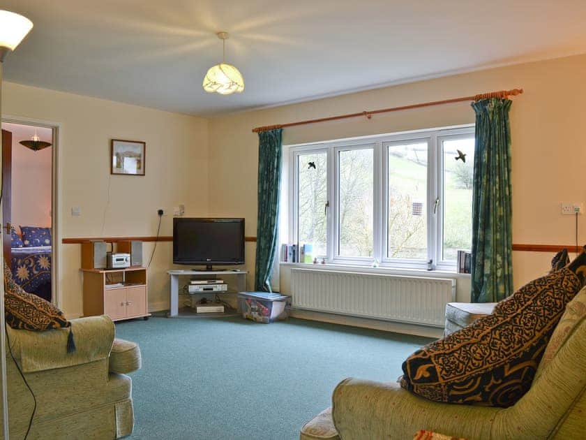 Living room | Madog’s Wells - Blackbird Cottage, Llanfair Caereinion, nr. Welshpool