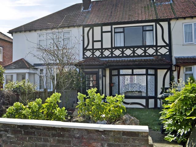 Tudor Cottage Ref W43443 In Ainsdale Near Southport Lancashire