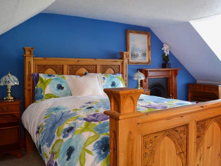 Double bedroom | Craigdarroch Cottage, Strathyre near Callander