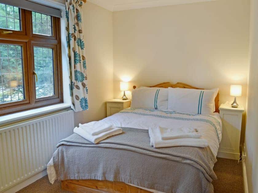 Double bedroom | Beech Cottage, Kirkby on Bain, nr. Woodhall Spa