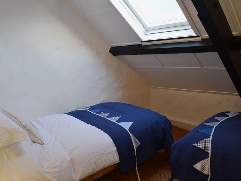 Twin bedroom | Dyserth, Aberdesach, nr. Caernarfon