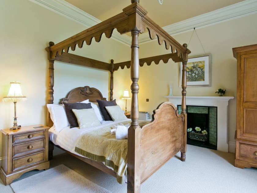 Four Poster bedroom | Staffield Hall Country Retreats - King Oswald, Staffield, nr. Penrith