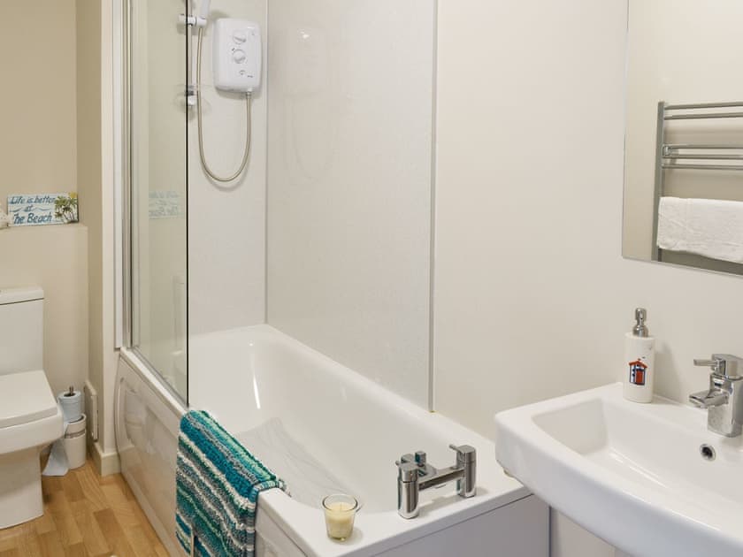 Bathroom | Trecco, Criccieth near Porthmadog