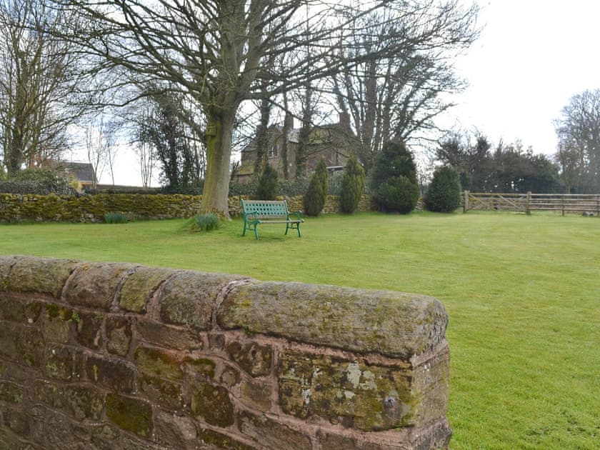 Garden and grounds | Holly Bank, Crich