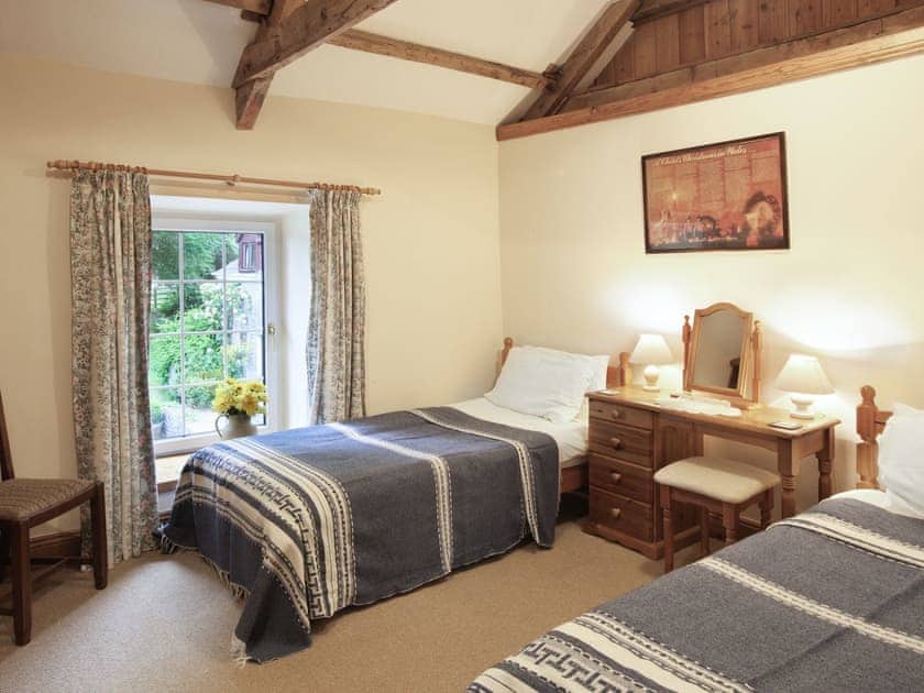 Twin bedroom | Swansea Valley Holiday Cottages - Y Stabl, Cilybebyll, nr. Pontardawe