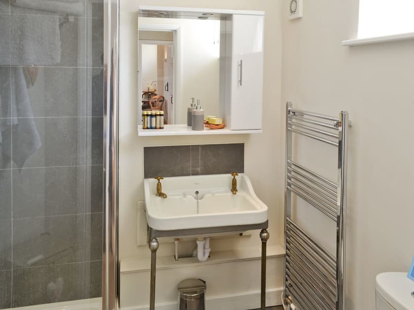 Shower room | Evie Rose Cottage, Elsenham, nr. Bishop’s Stortford
