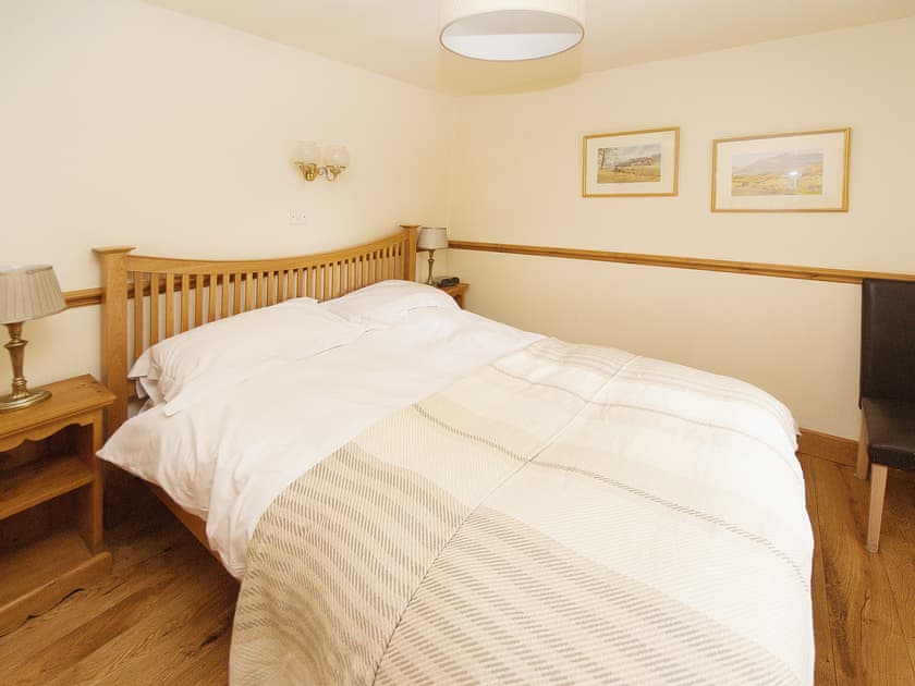 Double bedroom | Wolfscote Grange Farm - Wolfscote Cottage, Hartington