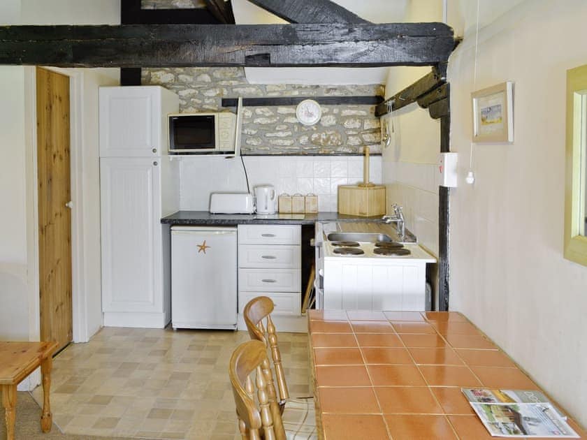 Open plan living/dining room/kitchen | White Horse Farm - Badger’s, Middlemarsh, nr. Sherborne
