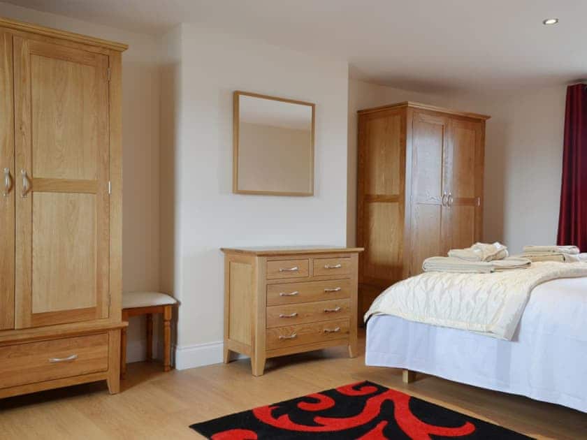 Double bedroom | Creagan Na Mara, Minish near Lochmaddy, Isle of North Uist