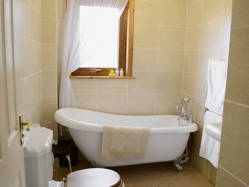 Bathroom | Larachan, Scarfskerry near Castletown