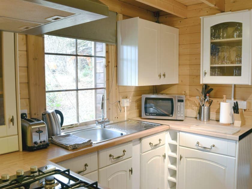 Kitchen | Forest Lodge, Furze Hill, nr. Fordingbridge
