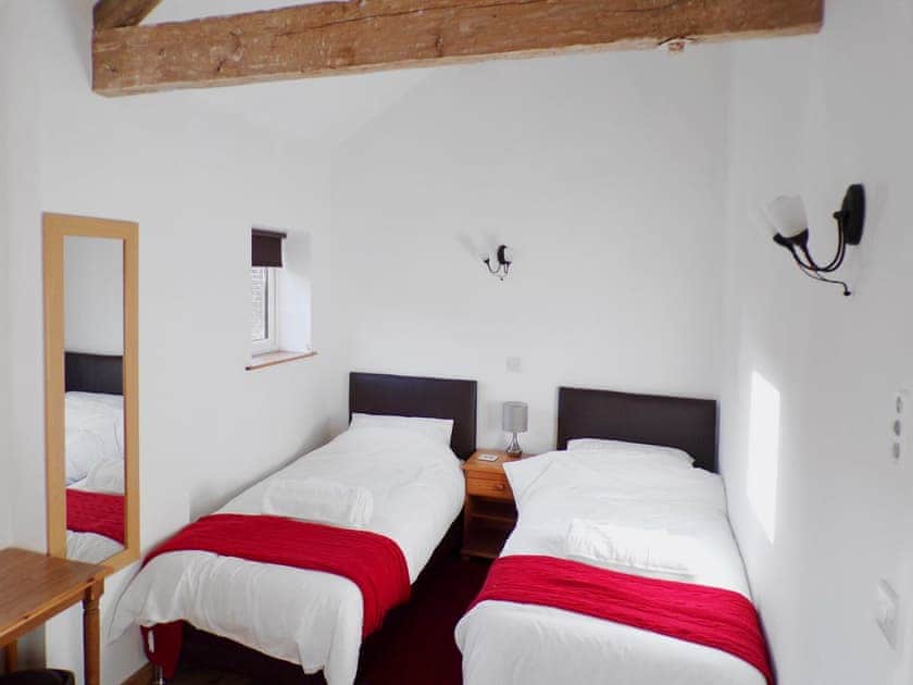 Twin bedroom | The Byre, Newton under Roseberry near Great Ayton