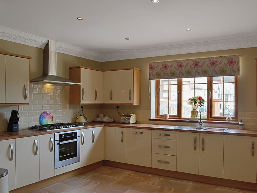 Kitchen/diner | Parc House, Abertysswg, nr. Merthyr Tydfil