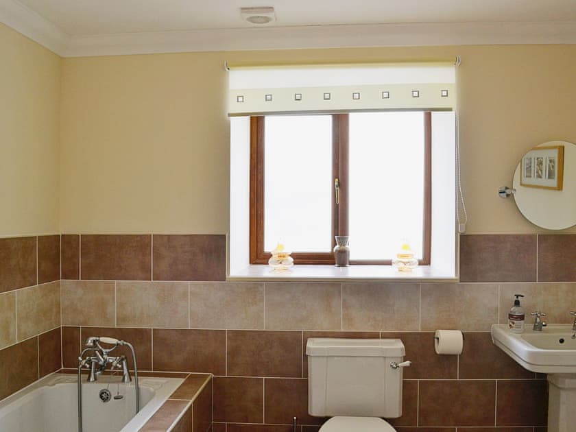 Bathroom | Parc House, Abertysswg, nr. Merthyr Tydfil