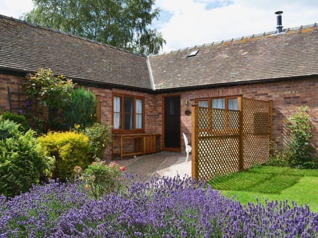 Apple Cottage Ref W43460 In Culmington Near Ludlow Shropshire