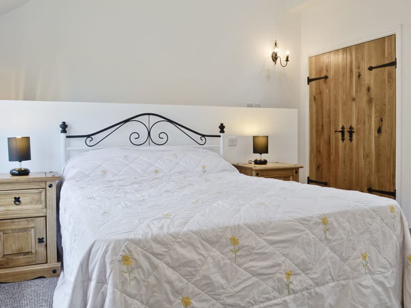 Double bedroom | Scullery Cottage, Llandudno