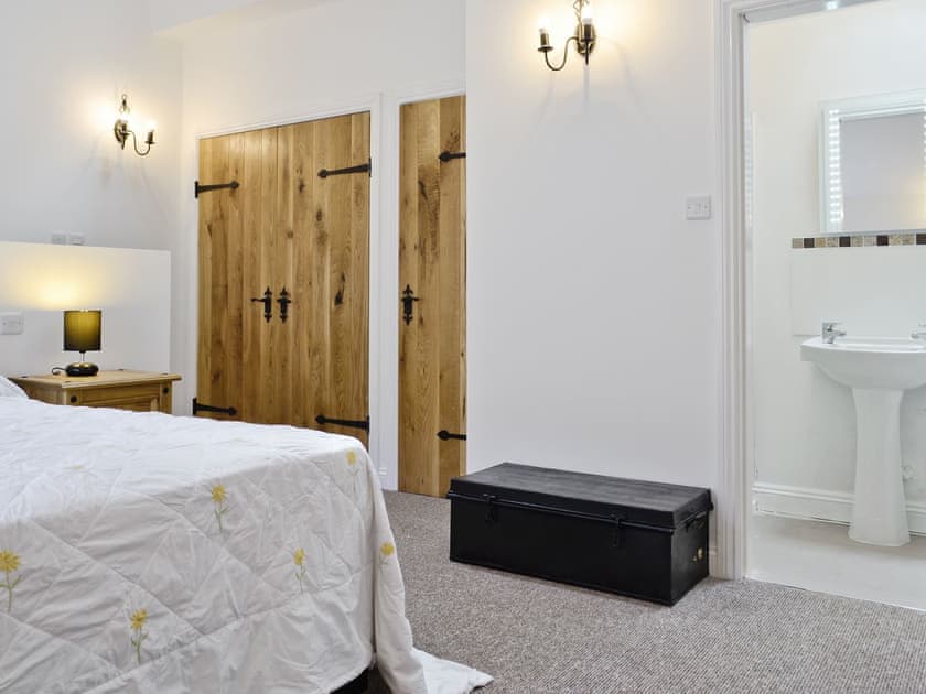 Double bedroom | Scullery Cottage, Llandudno