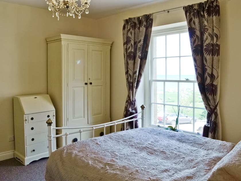 Double bedroom | Granary Cottage, Llandudno