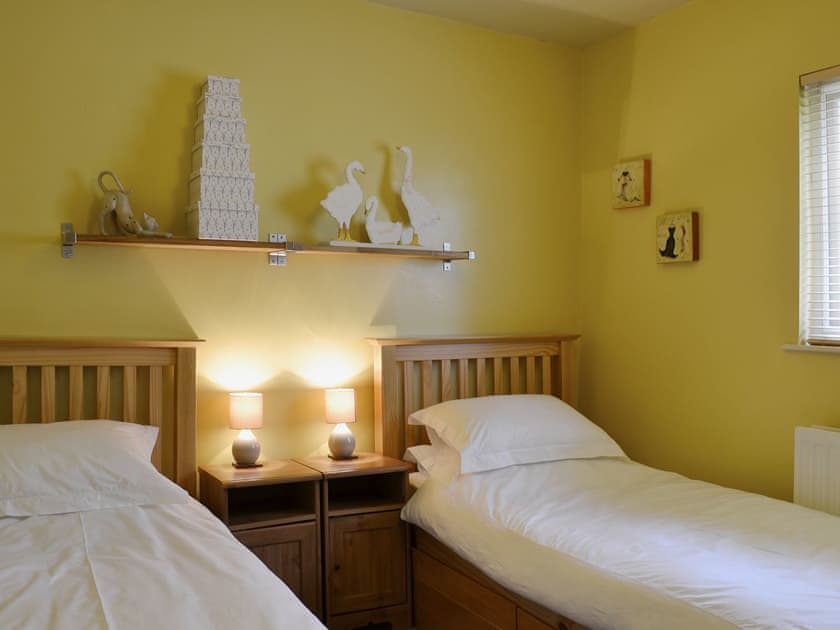 2nd bedroom as twin
