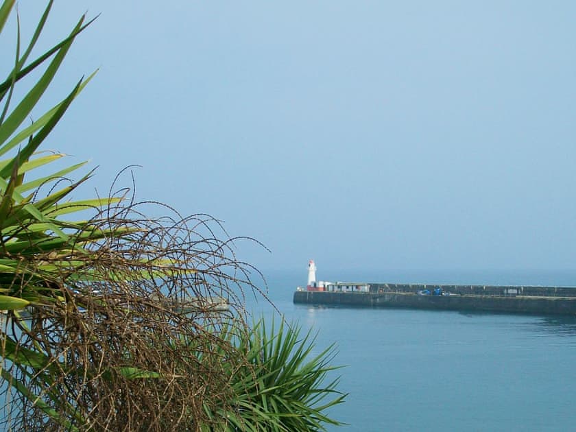 Newlyn Light House | Harbour Lights, Newlyn, nr. Penzance