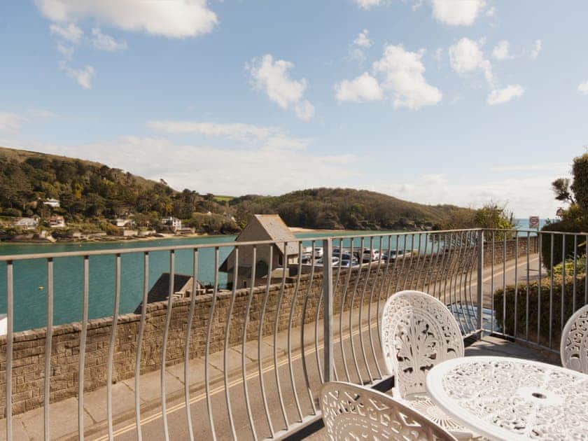 Sitting-out-area | Marine Mews, 3, Salcombe