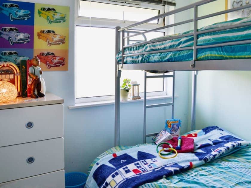 Twin bedroom | Woolacombe Folly, Woolacombe, nr. Ilfracombe