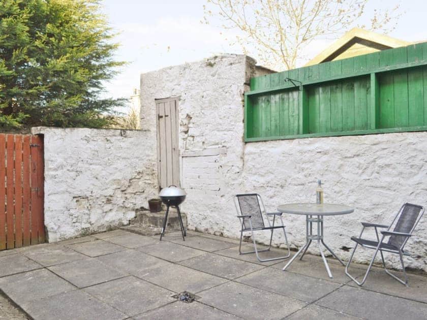 Sitting-out-area | Tigh na Bruaich, Auldearn near Nairn