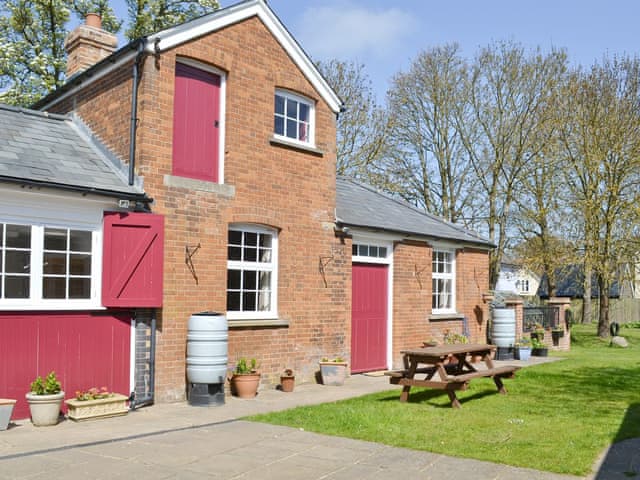 The Stable Ref W43583 In Steeple Bumpstead Near Saffron Walden