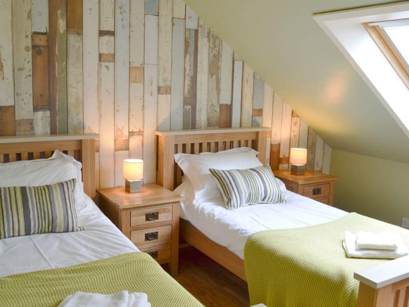 Twin bedroom | Moorecroft, Buxton