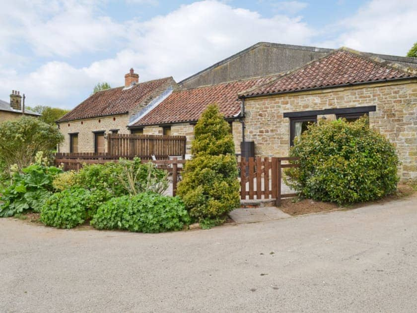 Exterior | Jenny Spring, High Yedmandale near West Ayton