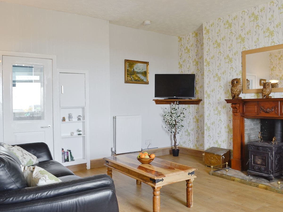 Old Barn Farm Old Barn Farmhouse Ref Cc539038 In Uplawmoor Near Paisley Glasgow And The Clyde Valley Welcomecottages