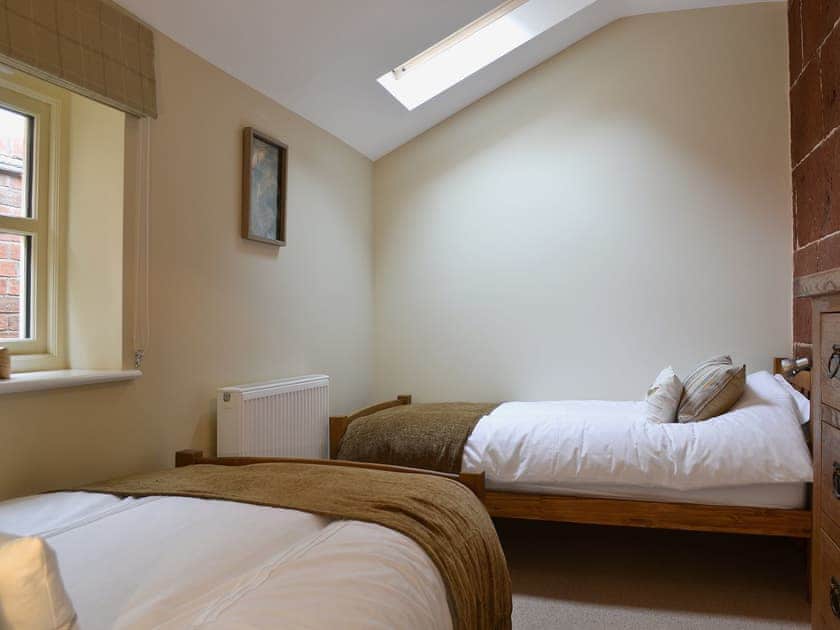 Twin bedroom | Red Lion Lodge, Myddle, nr. Shrewsbury