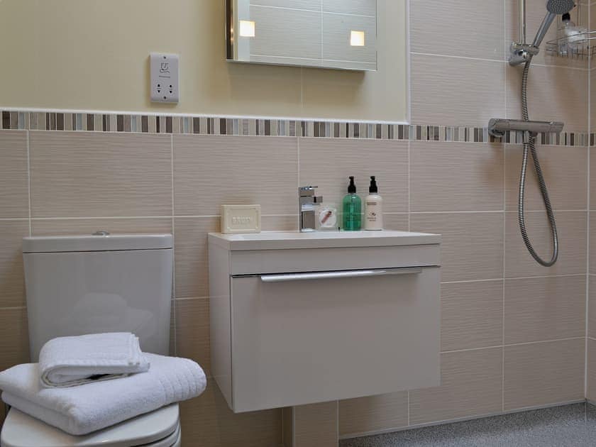 En-suite | Red Lion Lodge, Myddle, nr. Shrewsbury