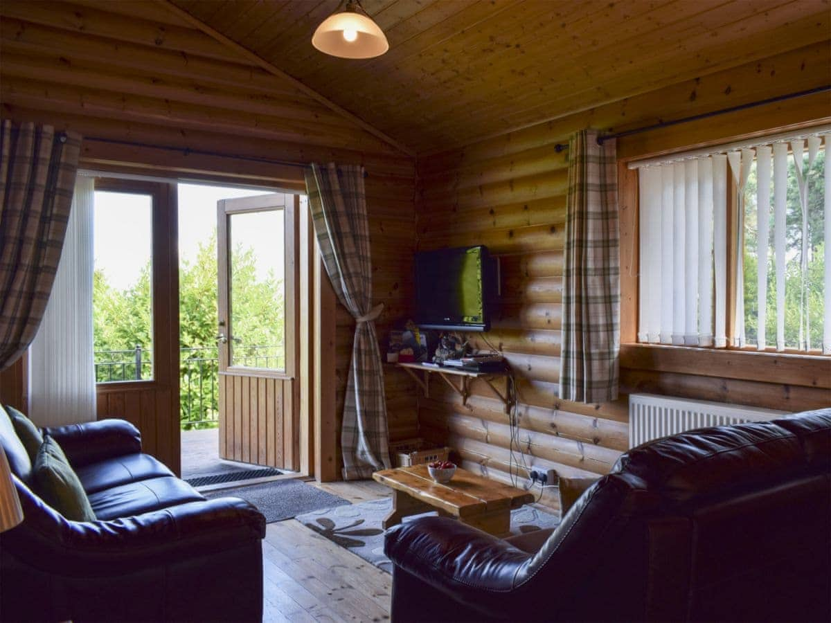 Fingask Log Cabin Ref S4394 In Glenfarg Welcomecottages