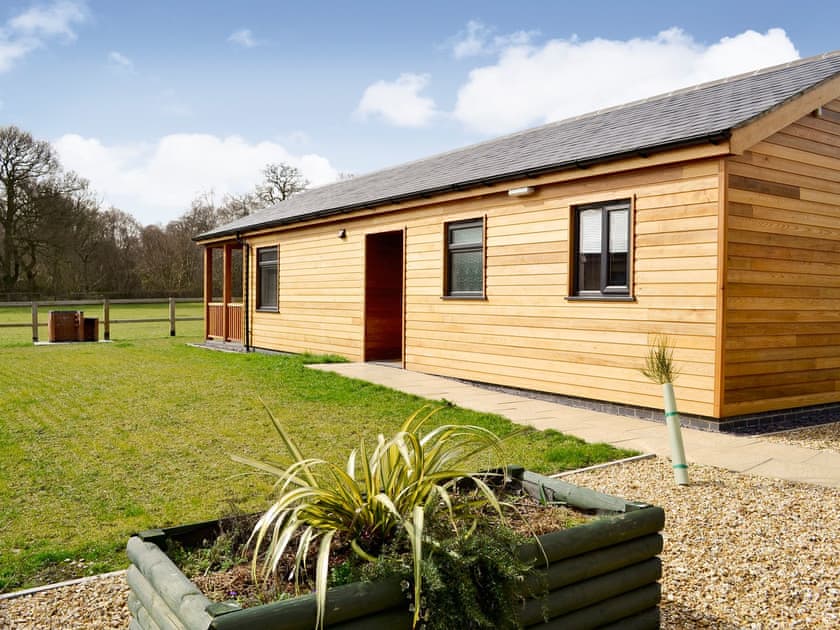 Birchdale Farm Lodge in Norton Disney, near Lincoln Hoseasons