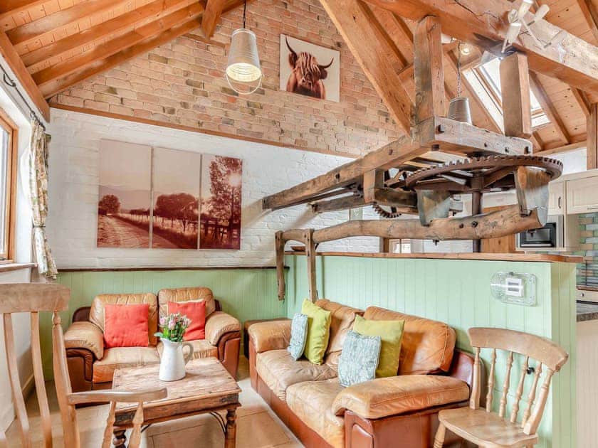 Open plan living space | The Chaff House - Milton End Farm Barns, Arlingham, near Frampton-on-Severn