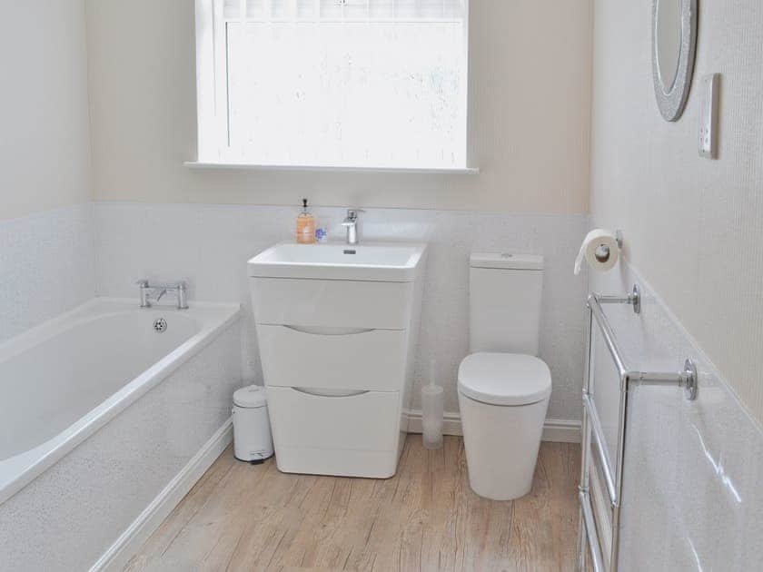 Bathroom | Apple Garth, Chirk