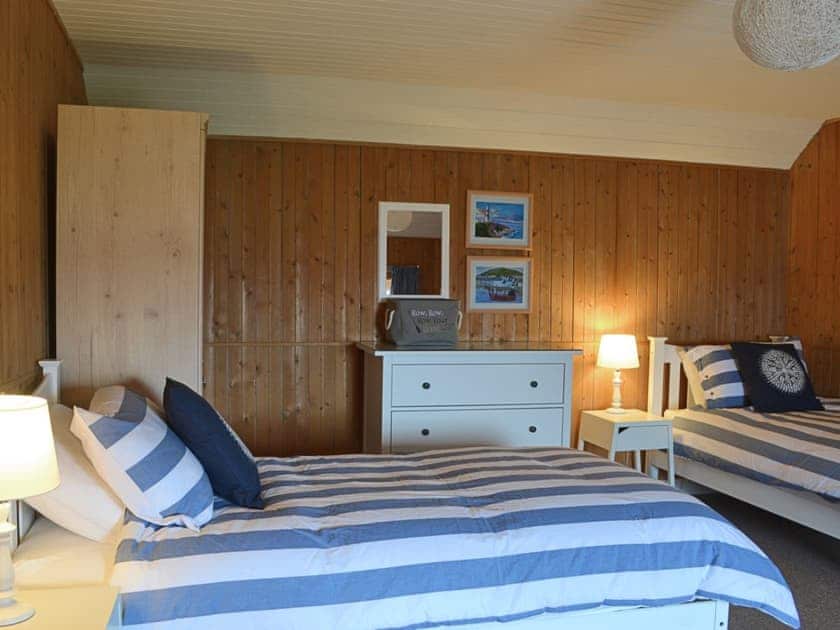 Twin bedroom | Sandy’s Hoose, Portmahomack