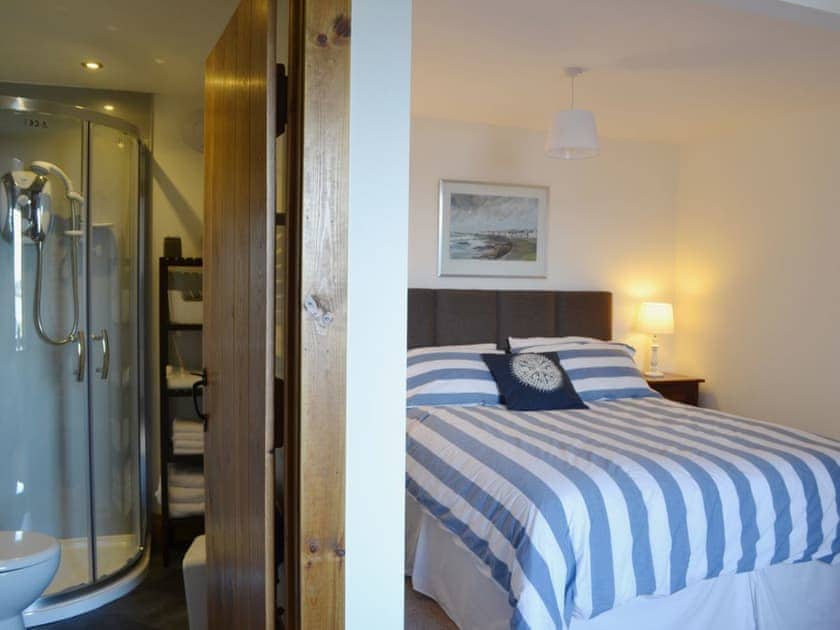 Double bedroom | Sandy’s Hoose, Portmahomack