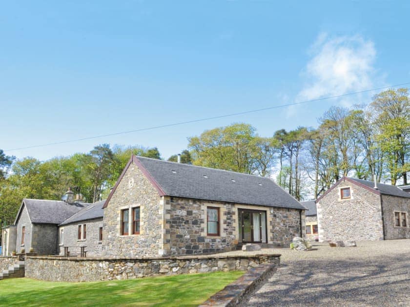 Converted traditional farmstead | Elm Cottage, Beech Cottage - Mountherrick Holiday Cottages, Crawfordjohn, near Biggar