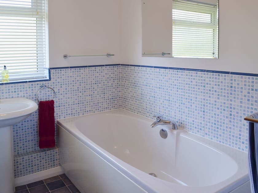 Bathroom | Far Horizons, Seaview