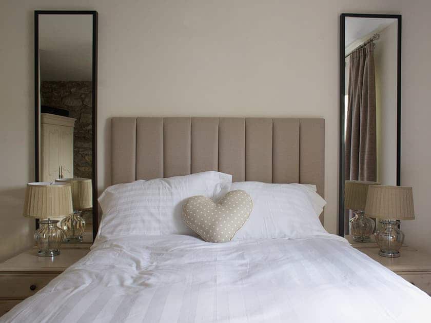 Double bedroom | Farne Cottage, Seahouses