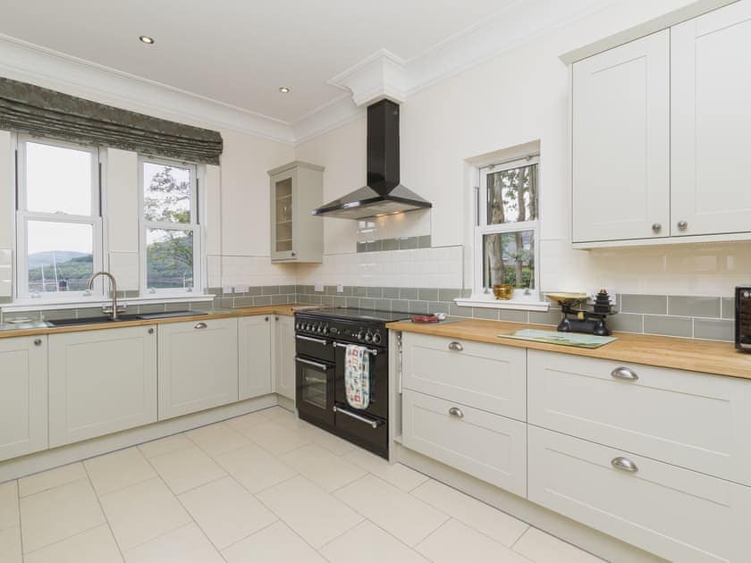 Nice and spacious modern kitchen  | Torfern, Corpach, near Fort William