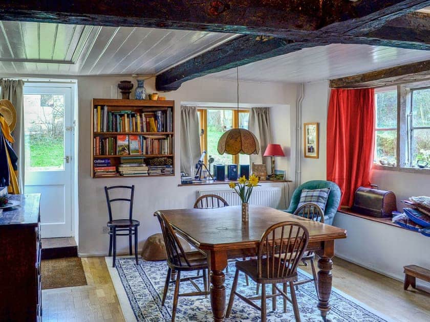 Living room/dining room | Driftcombe Farmhouse, Bisley